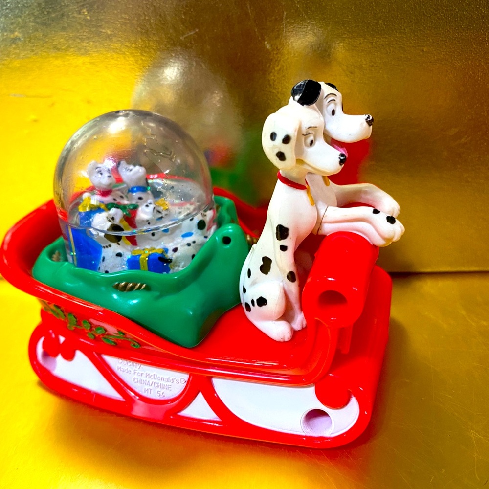 DISNEY VINTAGE 1996 101 DALMATIANS SLEIGH CHRISTMAS SNOW GLOBE MCDONALDS - Picture 10 of 13